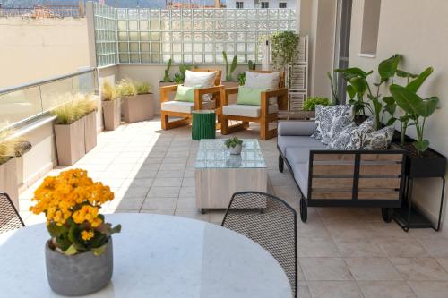 발코니/테라스, Gallery House in Itea-Delphi in 이타