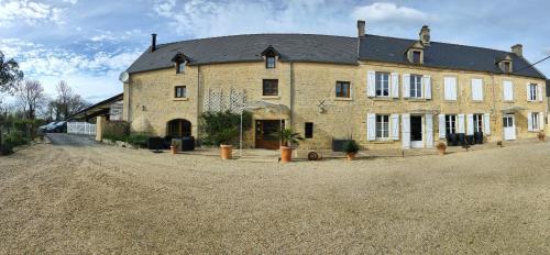 La ferme aux chats - Chambre d'hôtes - Formigny-la-Bataille