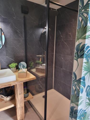 Le cocon du rondeau(gîte cosy) (Le cocon du rondeau(gite cosy)) in ลาแบร์ฌม็อง-แซ็ง-มารี