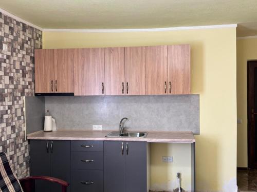 Konyha, Rob B&B in Garni