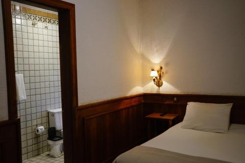 Superior Double Room image 10
