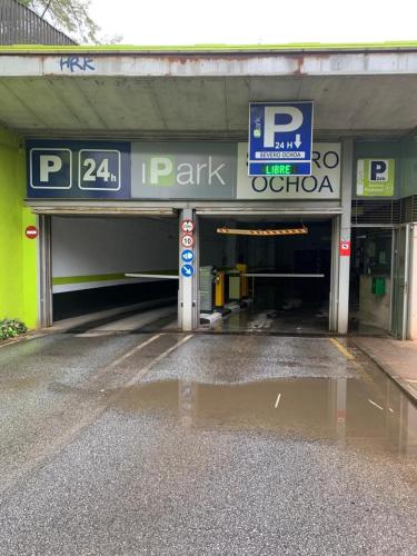 Domus Apartamentos Granada con parking gratuito en pleno centro