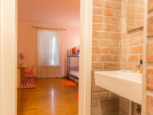 La Stazione Per Dormire Guest House
