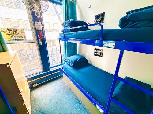 Bed in 8-Bed Mixed Dormitory Room