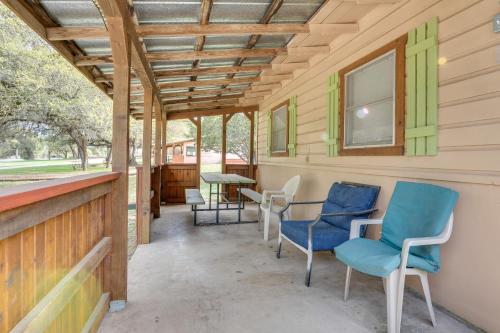 Cabana Sol Cabin 4 Mi to Garner State Park in Rio Frio, USA