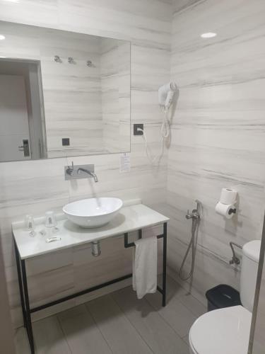 Hotel Cedran - image 8