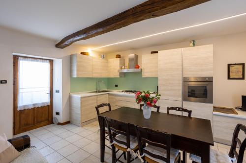 Kitchen, Dal Picasass House in Madonna Del Sasso