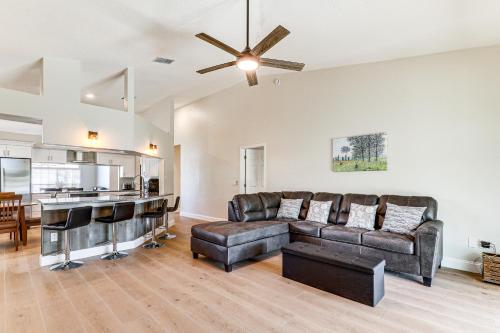 Valrico Home with Yard about 14 Mi to Downtown Tampa in Valrico, USA