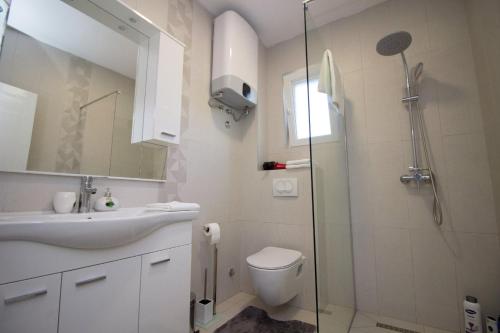 Deluxe Villa image 1