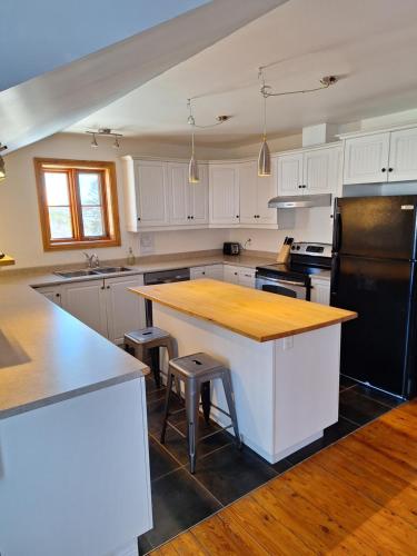 Auberge Le P'tit Bonheur in Saint-Jean-de-l'Île-d'Orléans