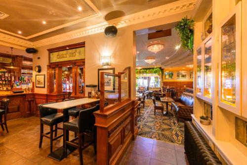 539643580 Flagstaff Lodge