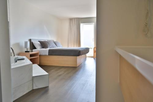 Suite with Spa Bath