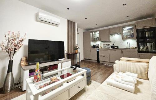 Apartment - Sleeps 4 - Balcony - AirCon, Le Kremlin-Bicetre (fotografie 6)