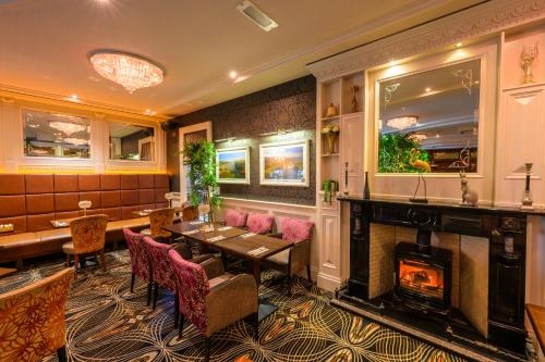 539648121 Flagstaff Lodge