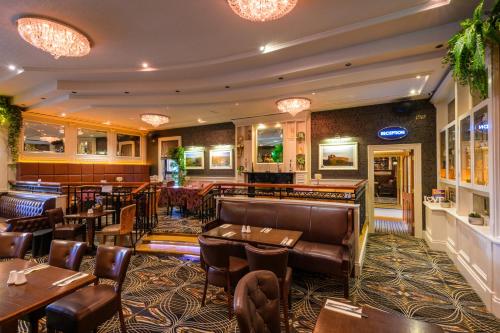 539648310 Flagstaff Lodge