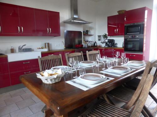 廚房, Les Oiseaux de Passage in 蒙昂洛努瓦