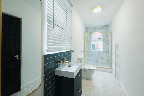 Lamara Deluxe Apartments, Liverpool, Liverpool (photo 9)