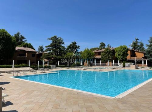 Afrodite Apt - Trilocale con piscina-200m dal Lago