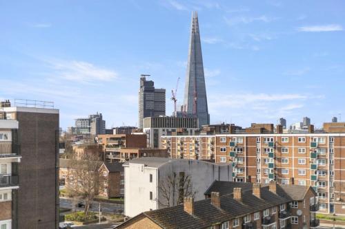 Shard view 2BR next Tower Bridge, London (photo 6)