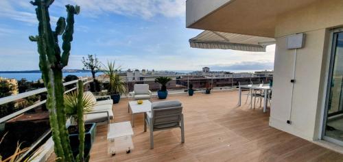 Villa sur le toit - Vue mer exceptionnelle – khách sạn tại Pointe Croisette