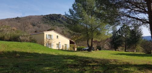 Maisons situées dans le vaste domaine de l'espinet - Quillan