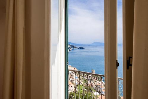 Flatiron app 1 by Sosòre Holiday Homes - Amalfi Coast, Praiano (foto 8)