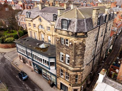 The Resolution Hotel - image 8