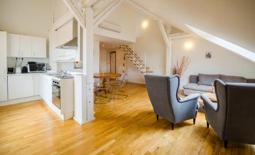 Historic Centre Apartments I - image 6