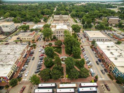 The Brownstone – Bentonville, AR