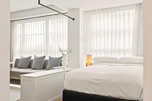 City Centre Studio by Hyde Park - image 5