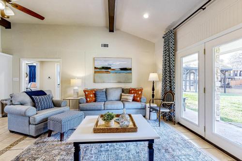 Water View Retreat in Kingsland, USA