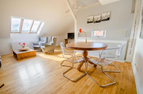 Historic Centre Apartments I - image 2