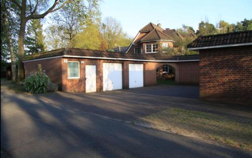 Heideidyll - Geräumige Wohnung mit Balkon & Garage