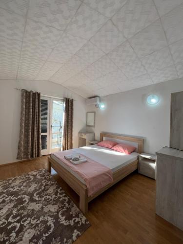 Classic Triple Room image 4