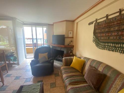 Three-Bedroom Apartment image 4