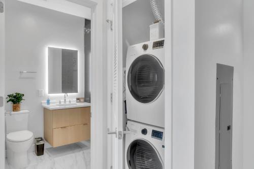 Modern Fully Furnished Apartments in Washington Downtown - image 13