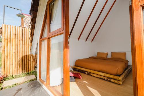 BAMBOO Shack & BAMBOO Cabin in Mandiangin Koto Selayan