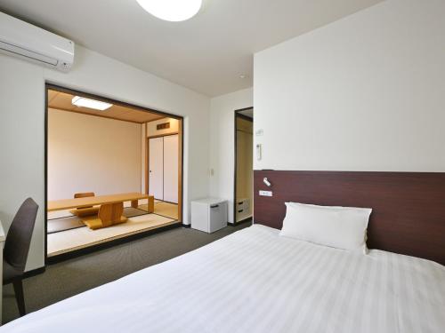 Room with Tatami Area - Non-Smoking