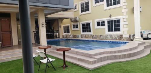 Hotelli välisilme, Fokuzzy Lodge in Accra