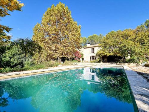 Villa de 7 chambres avec piscine privee jacuzzi et jardin clos a Lambesc - Location, gîte - Lambesc