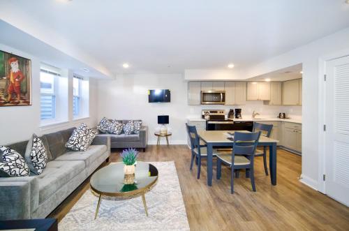 The Lenny: Modern Boutique Loft in Washington, USA
