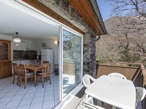 Appartement Cauterets, 3 pièces, 7 personnes - FR-1-401-288 - Location saisonnière - Cauterets