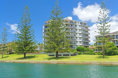 B&B Port Macquarie - Sundial 202 8-10 Hollingworth Street - Bed and Breakfast Port Macquarie