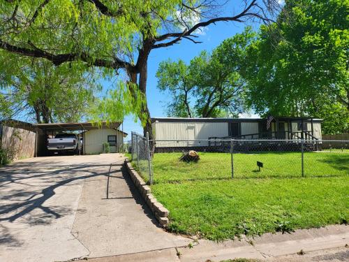 Green Haven Studio near Austin Airport COTA in جلينبروك