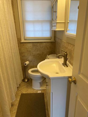 Duplex 3Rd From The Ocean! Duplex 3Rd From The Ocean!