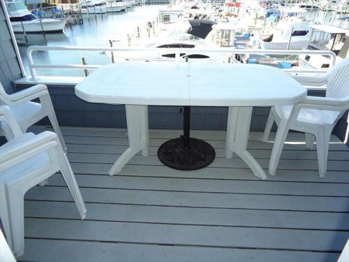 Perfect Bayfront Condo With Beautiful Views Of The Bay in Beach Haven, USA