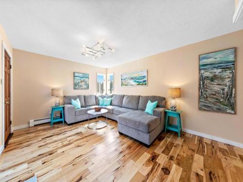 Amazing Home In Surf City With 4 Bedrooms, Internet And Wifi in Surf City, USA