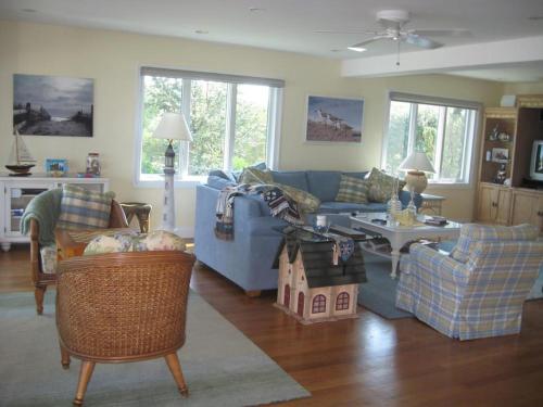 Beautiful Home In Loveladies With Private Swimming Pool, Heated Swimming Pool And Internet in Loveladies, USA
