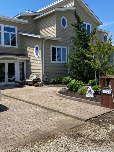 Beautiful Home In Loveladies With Private Swimming Pool, Heated Swimming Pool And Internet in Loveladies, USA