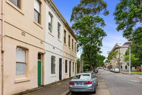 Colourful & Charming 2-Bed Fitzroy Heritage Home